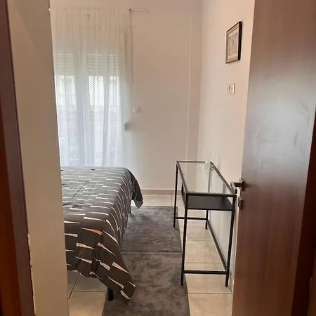 Apartment Feels Like Cozy & Close To The Center