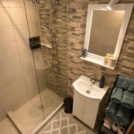 Feels Like Cozy & Close To The Center Apartman Szaloniki